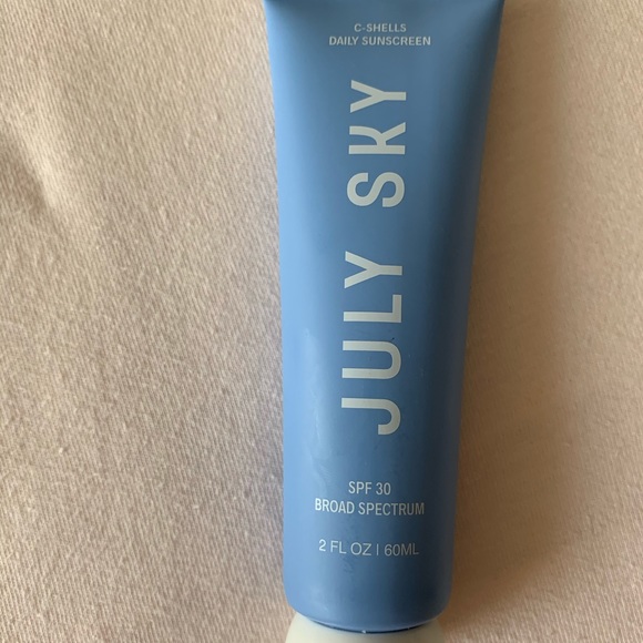 July Sky SPF - Picture 2 of 3